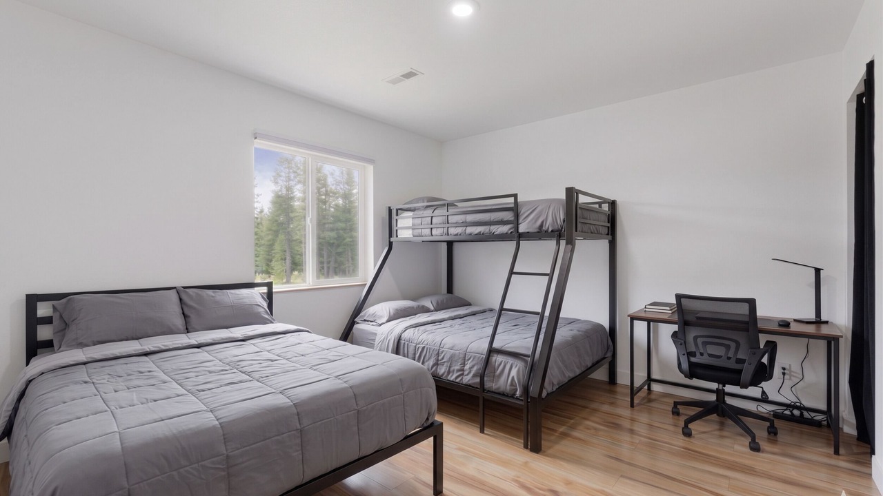 Photo of Bedroom in Eureka