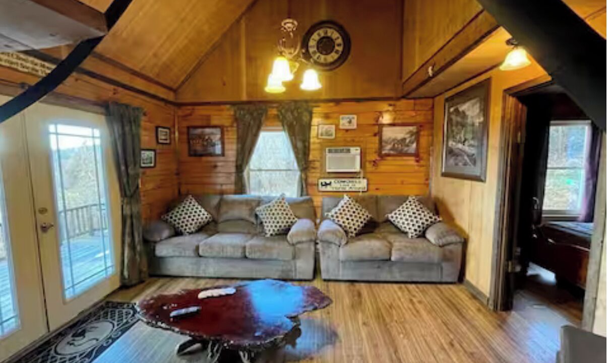 Photo of Livingroom in Rileyville