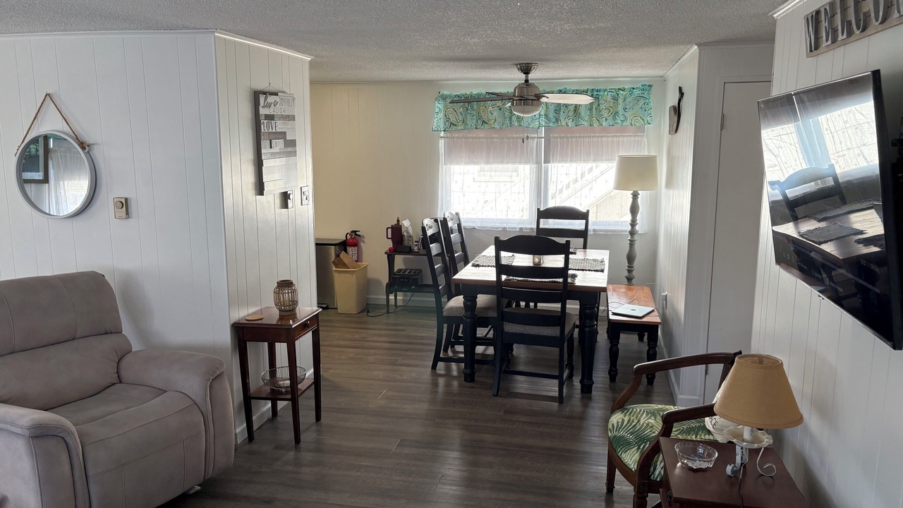 Photo of Livingroom in Beach Haven