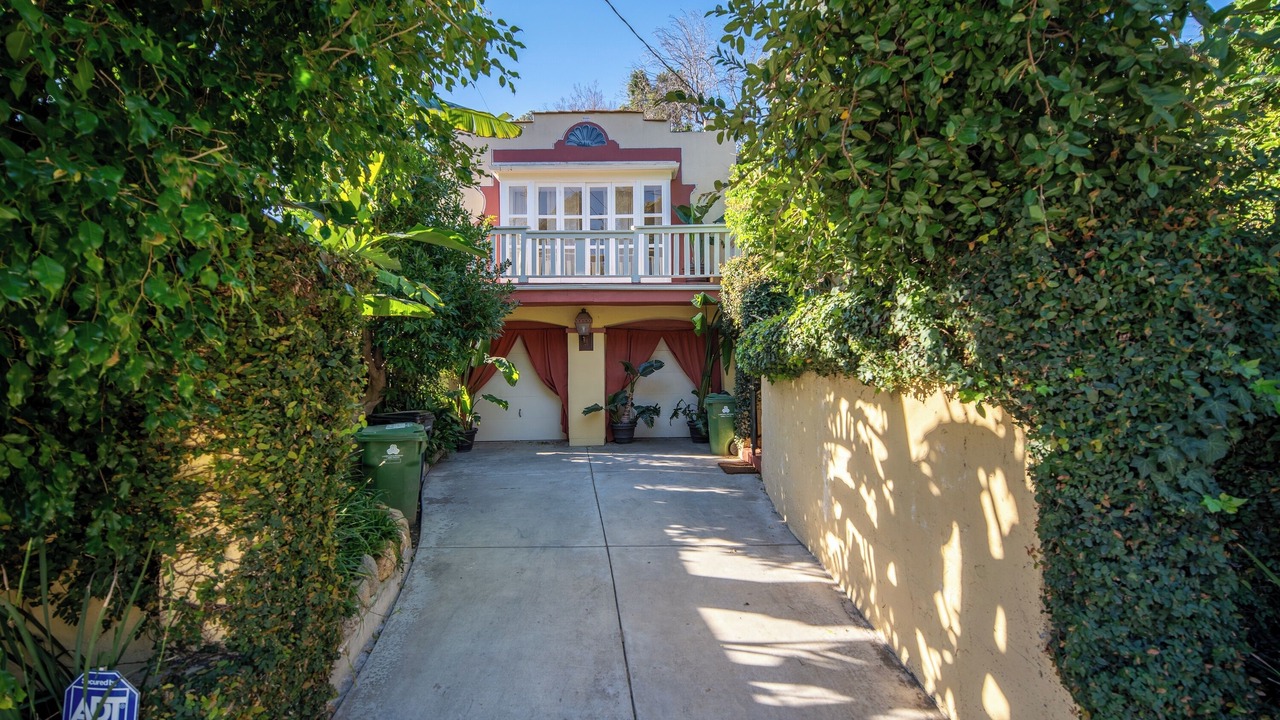 Photo of Outdoor in Beachwood Canyon