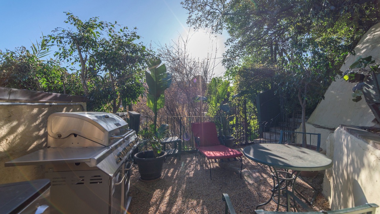 Photo of Outdoor in Beachwood Canyon