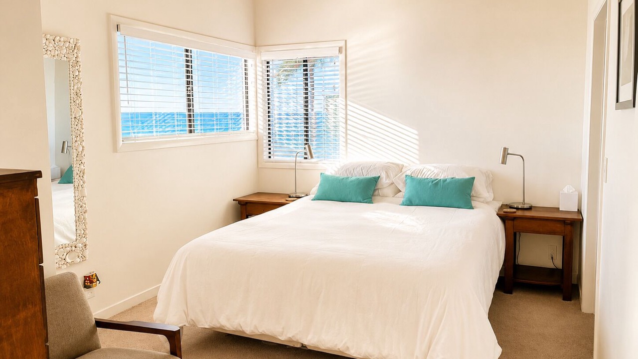 Photo of Bedroom in Faria Beach