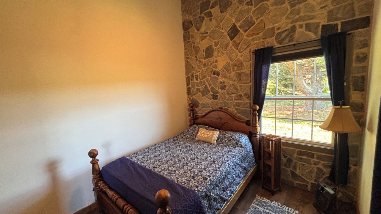 Photo of Bedroom in Smyrna