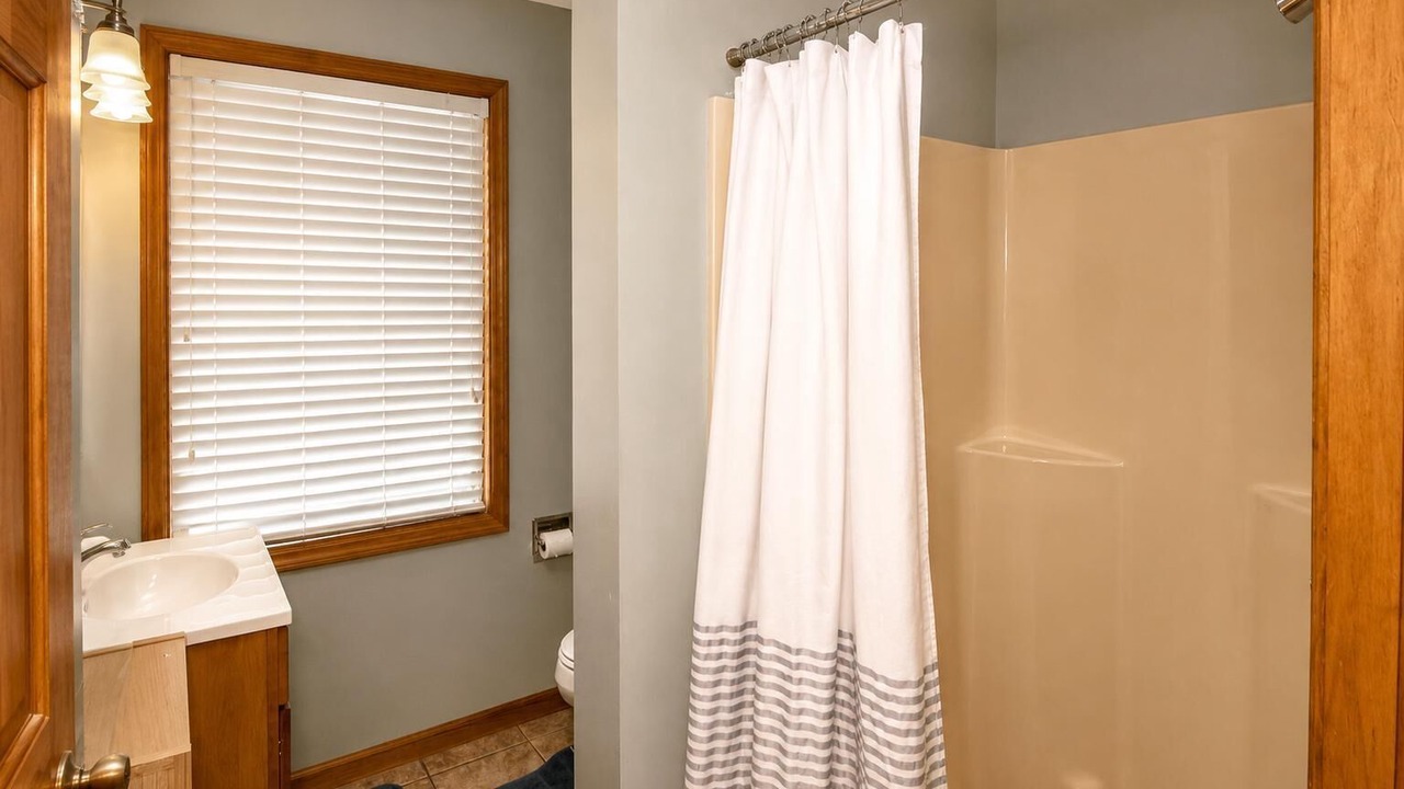Photo of Bathroom in Snowshoe