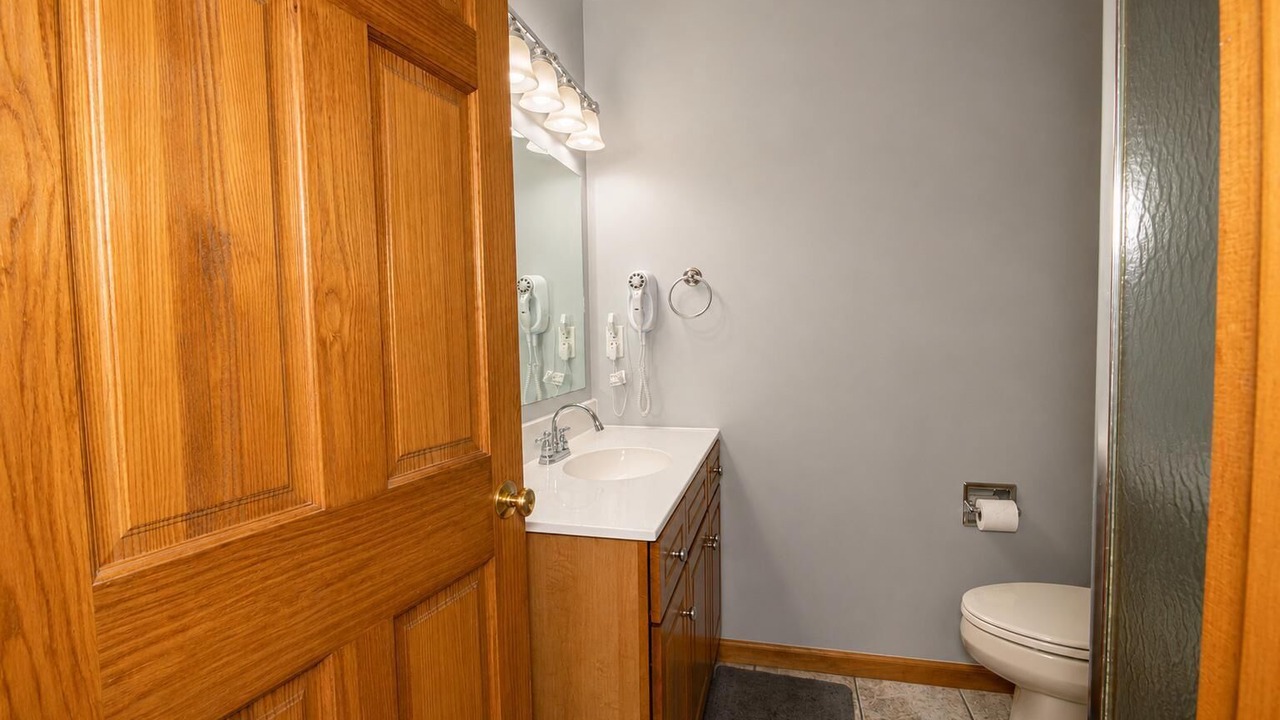 Photo of Bathroom in Snowshoe