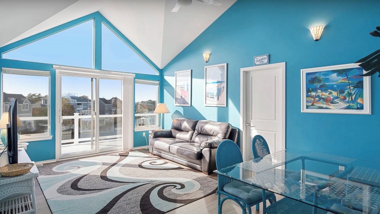 Photo of Livingroom in Loveladies