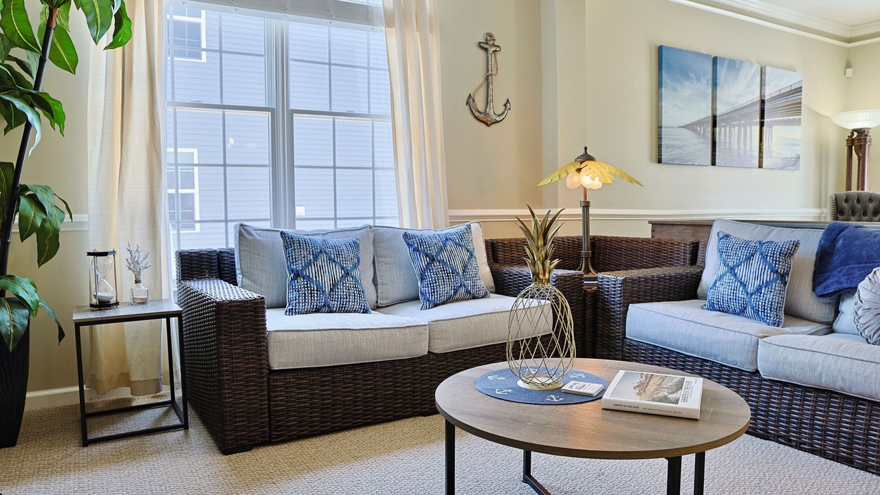 Photo of Livingroom in Bayside
