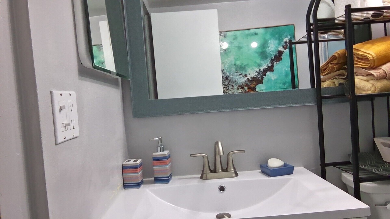 Photo of Bathroom in Lauderdale Lakes