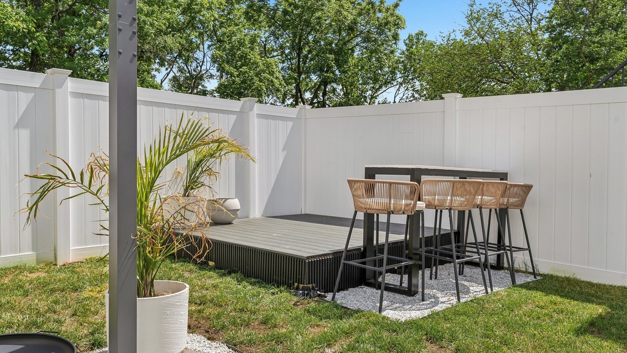 Photo of Outdoor in Linden