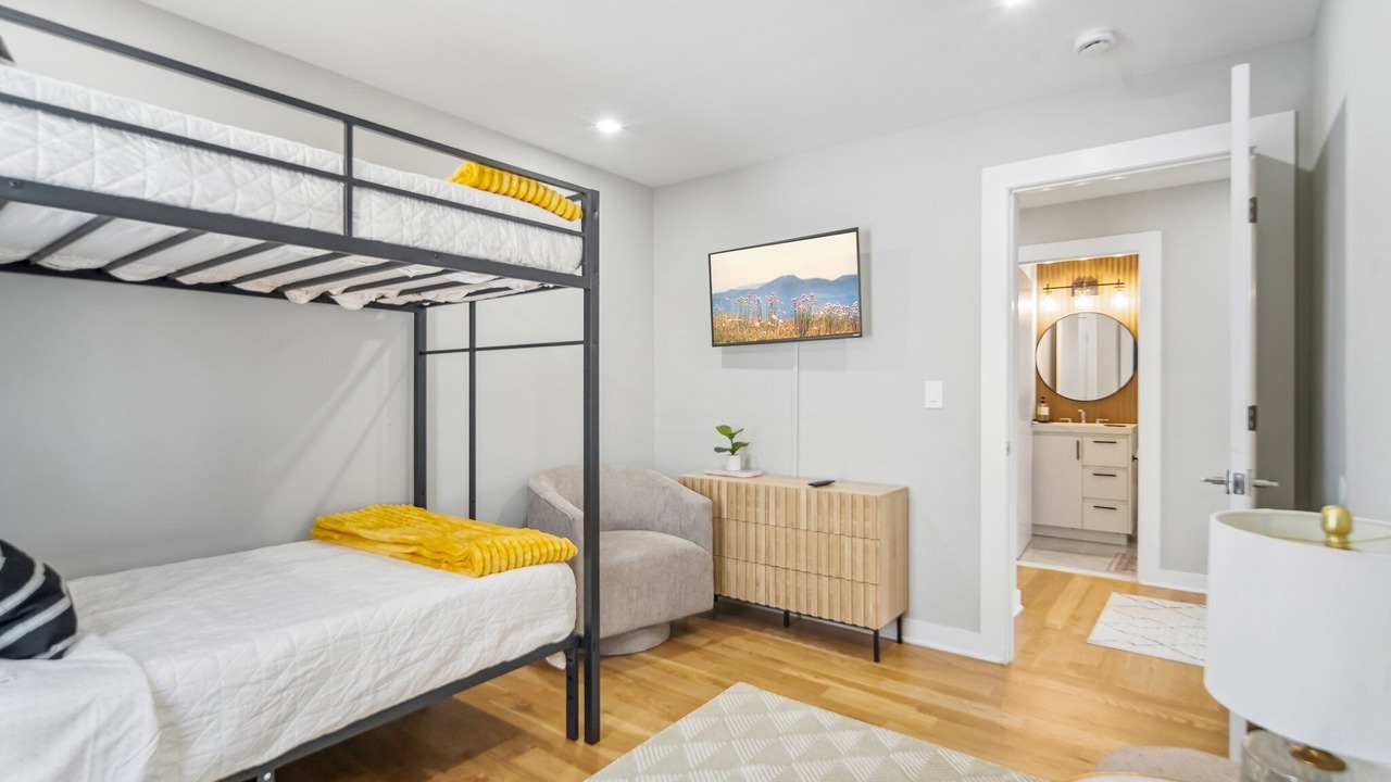Photo of Bedroom in Linden