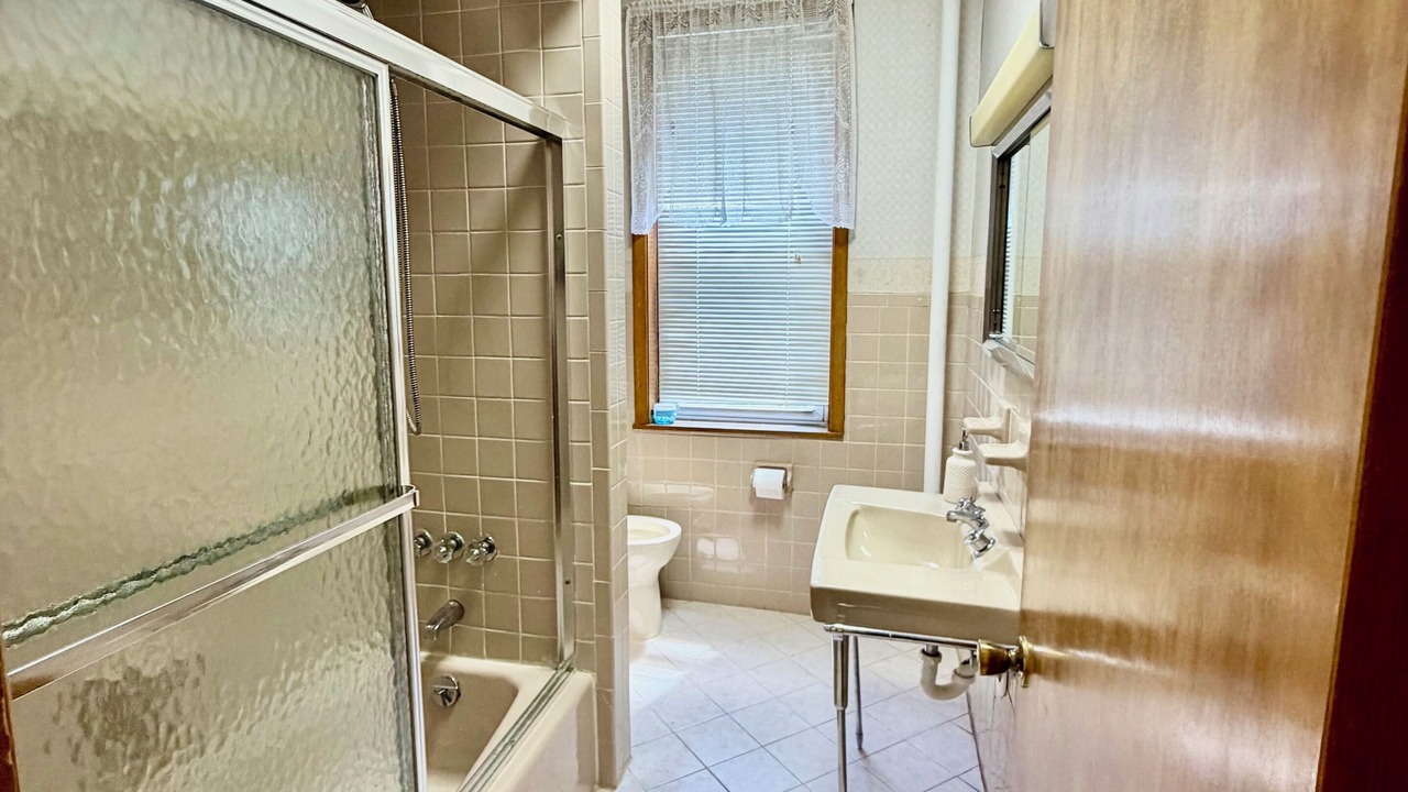 Photo of Bathroom in Constable Hook
