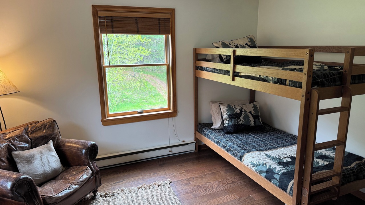 Photo of Bedroom in Town of Conesville