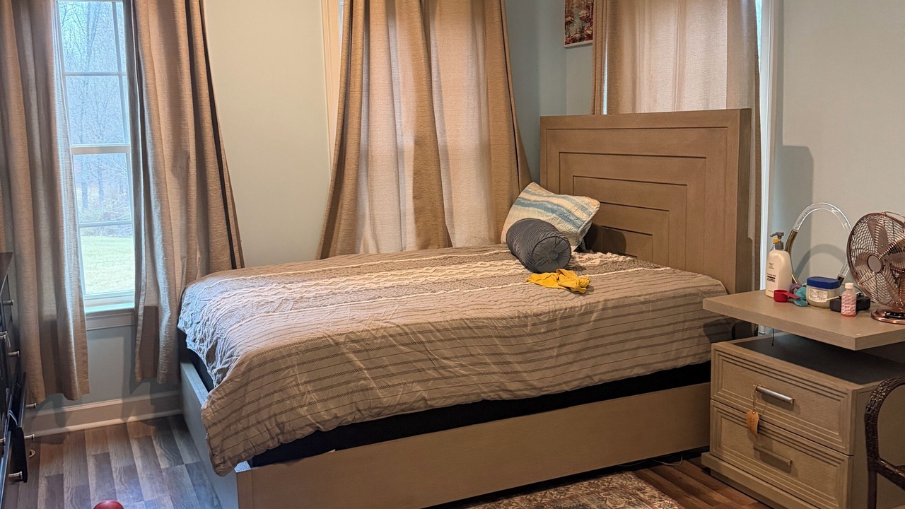 Photo of Bedroom in Woodmore