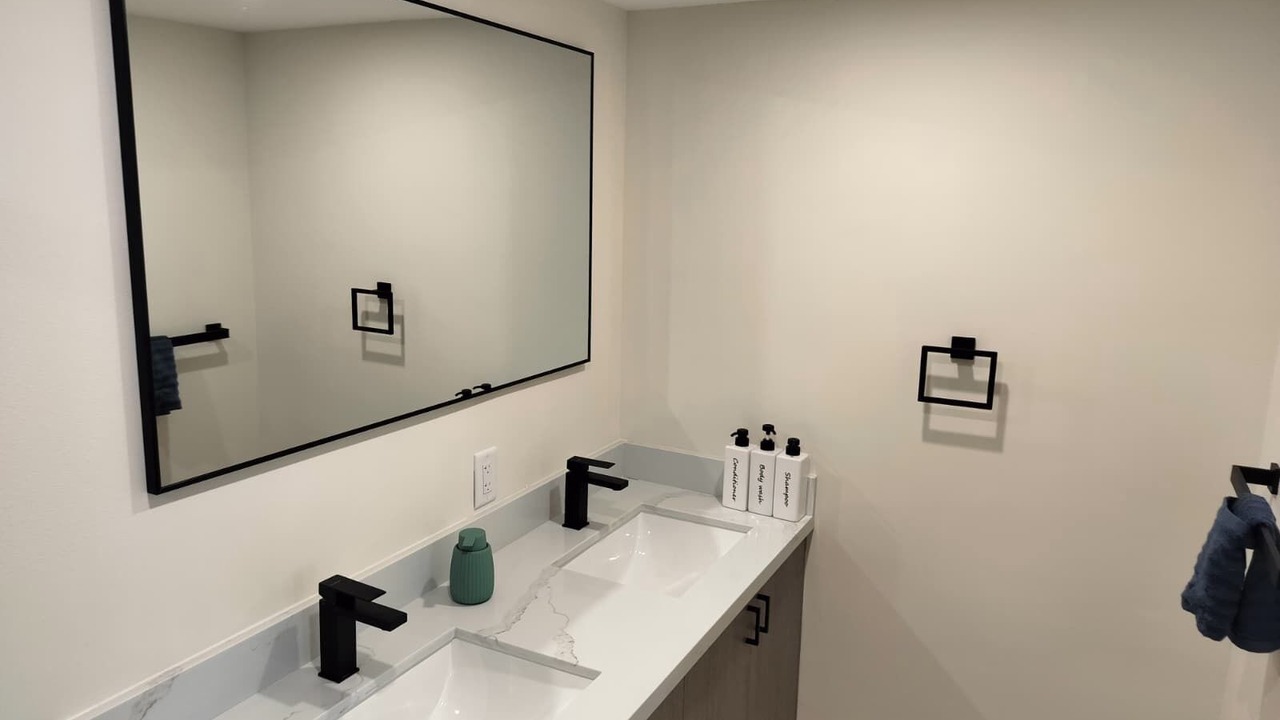 Photo of Bathroom in Hallandale Beach