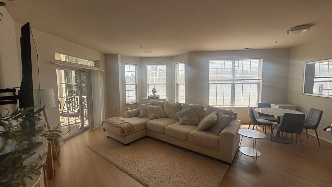 Photo of Livingroom in West New York