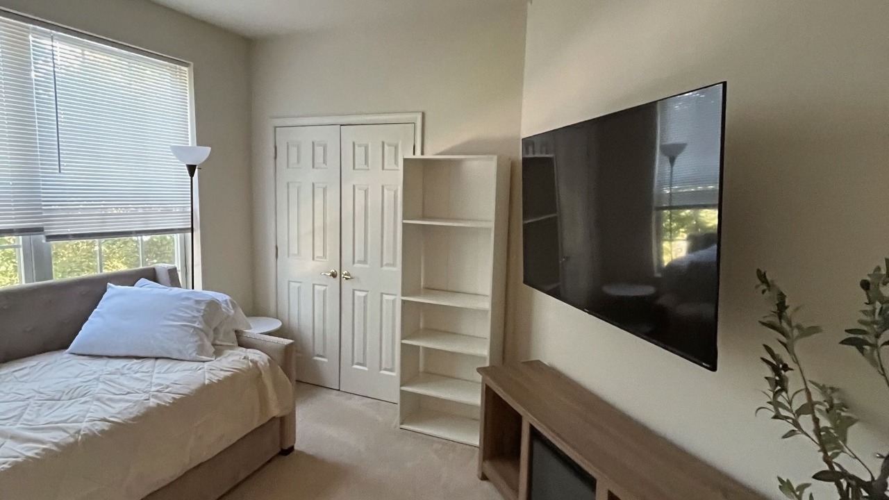 Photo of Bedroom in West New York