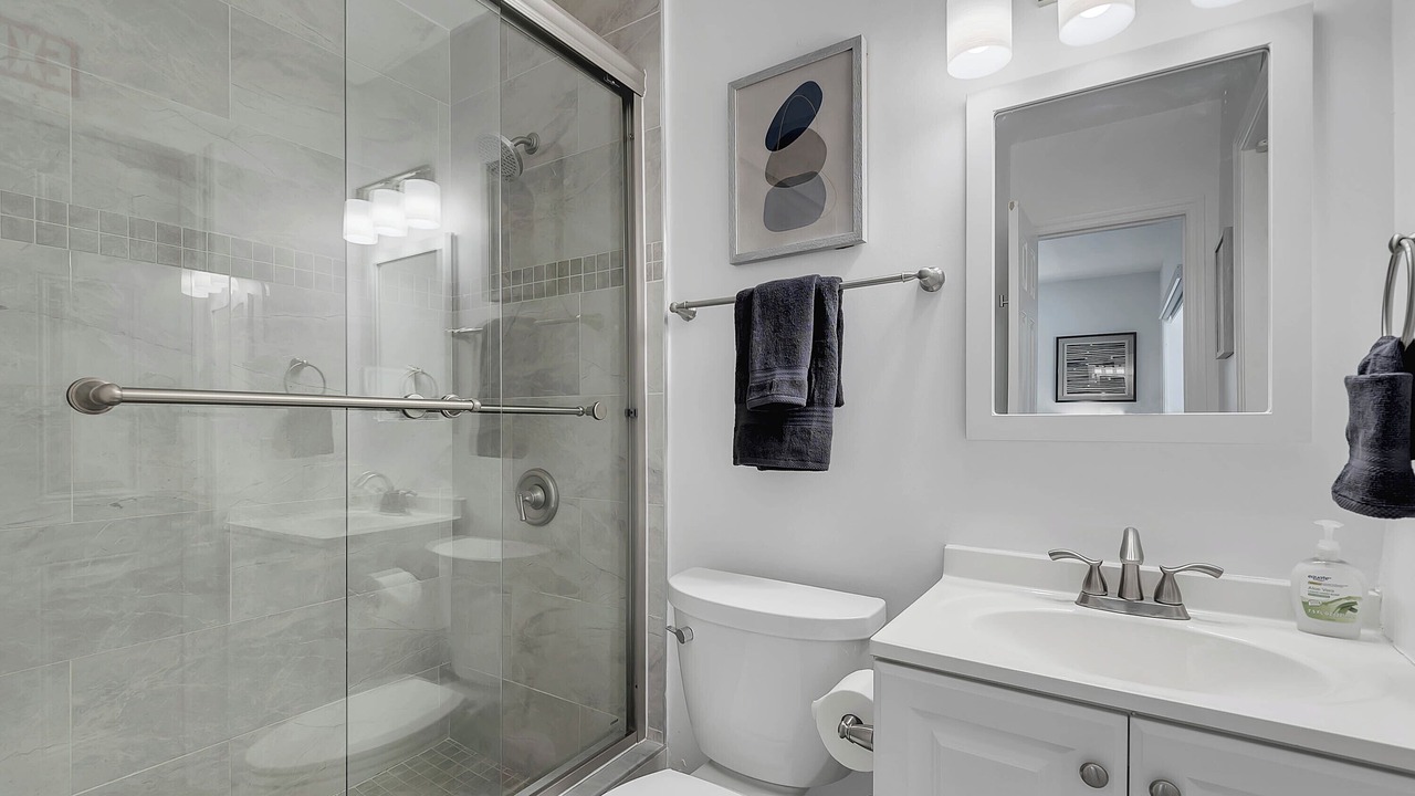 Photo of Bathroom in Driftwood