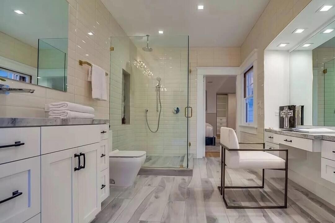Photo of Bathroom in Hollywood