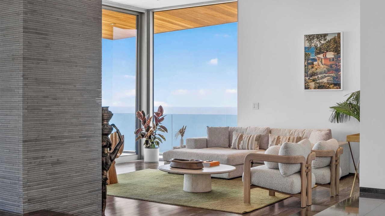 Photo of Livingroom in Malibu