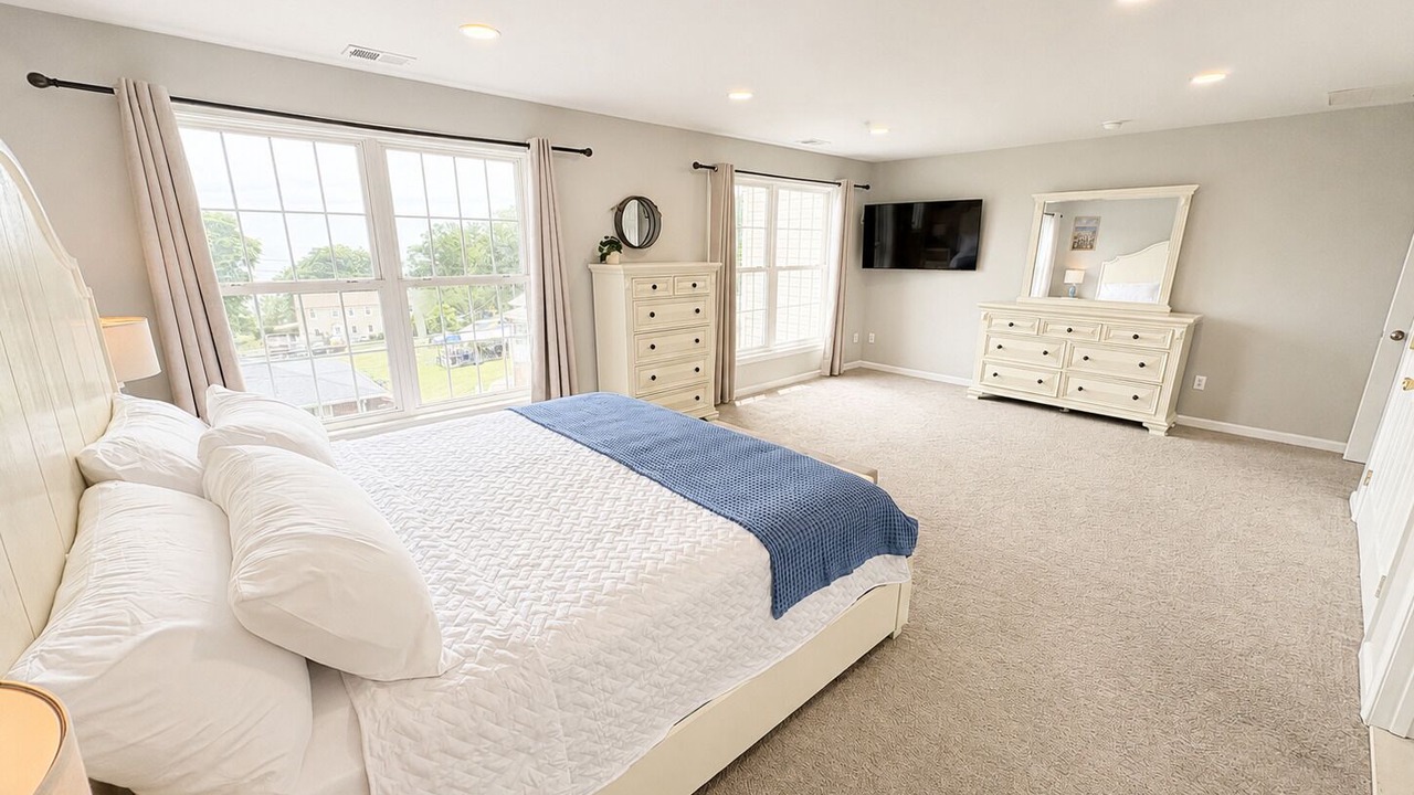 Photo of Bedroom in Chesapeake Beach