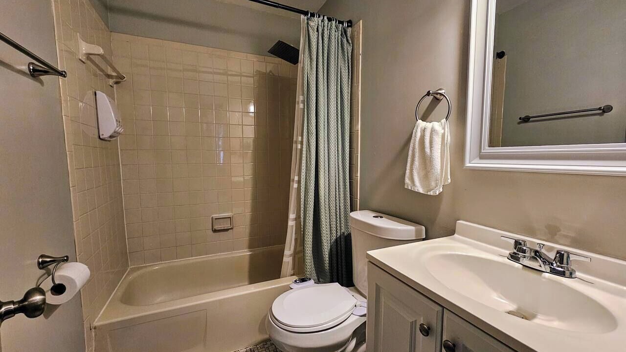 Photo of Bathroom in Downtown Albany