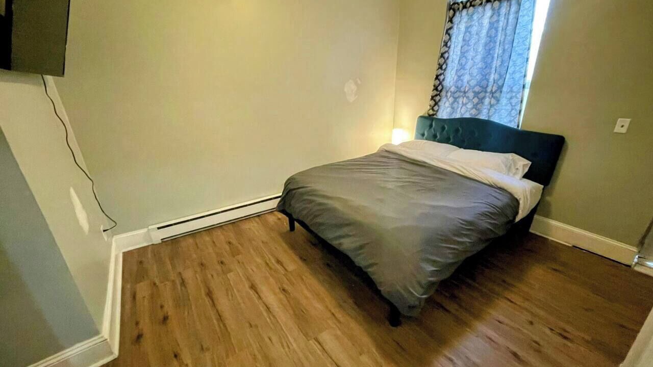 Photo of Bedroom in Downtown Albany