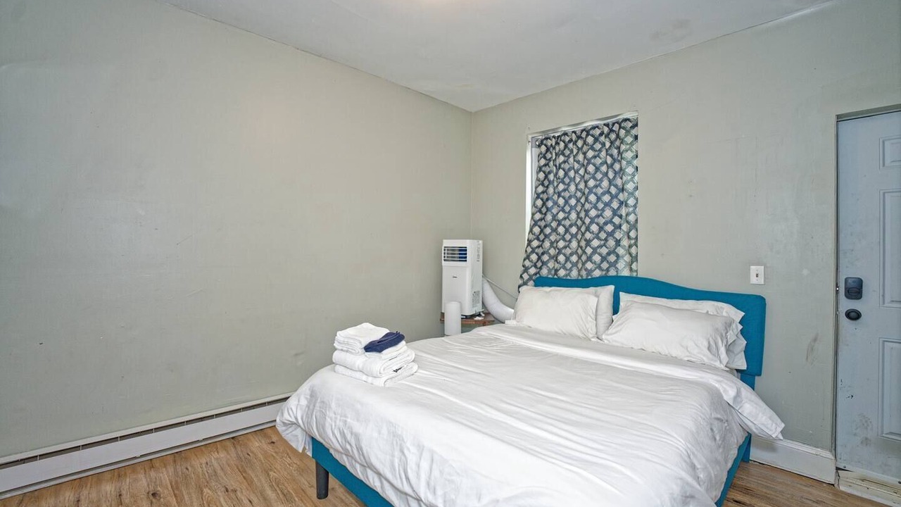 Photo of Bedroom in Downtown Albany