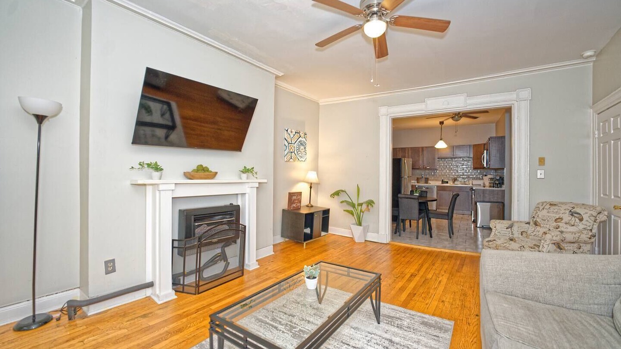 Photo of Livingroom in Downtown Albany