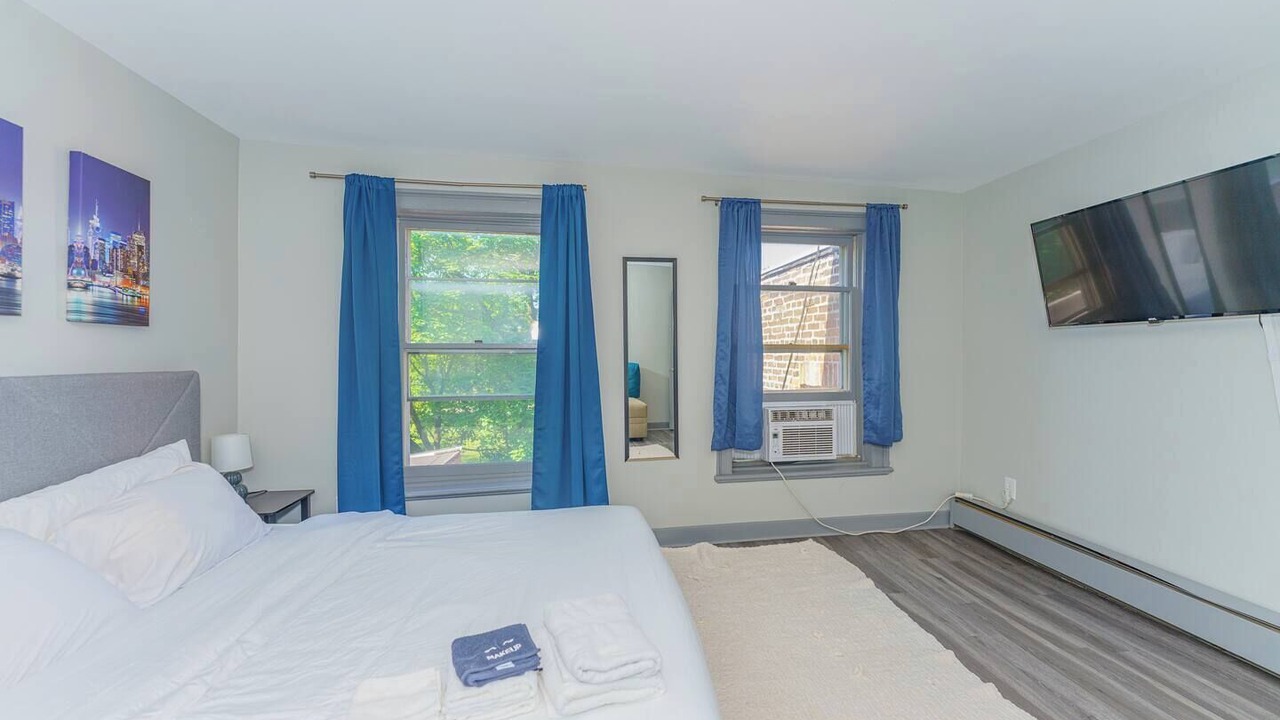Photo of Bedroom in Downtown Albany