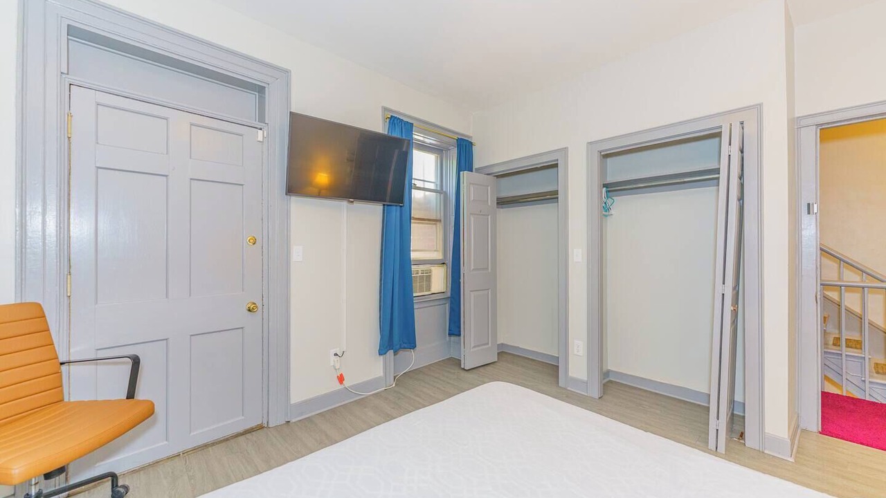 Photo of Bedroom in Downtown Albany