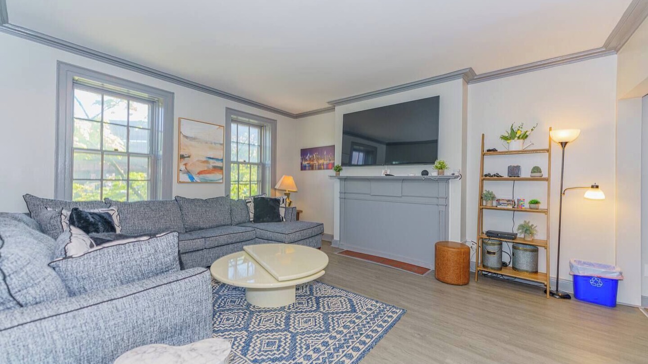 Photo of Livingroom in Downtown Albany