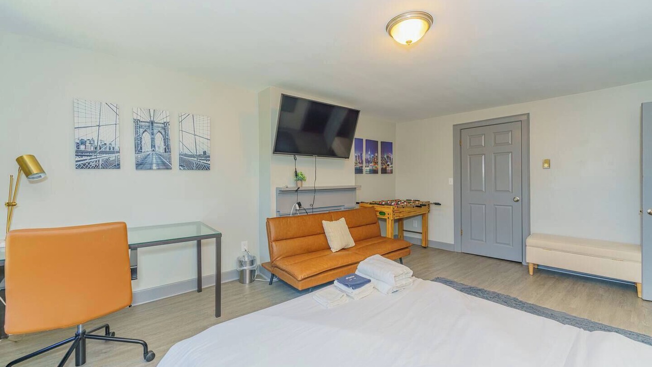 Photo of Bedroom in Downtown Albany