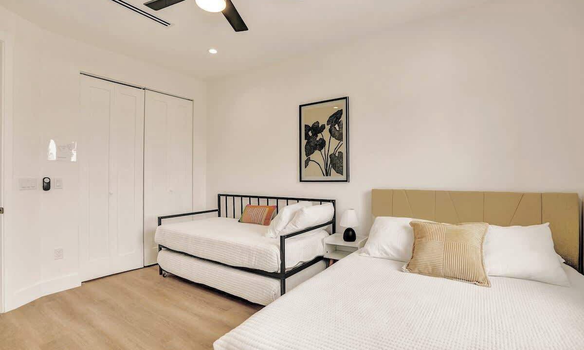 Photo of Bedroom in Lake Ridge