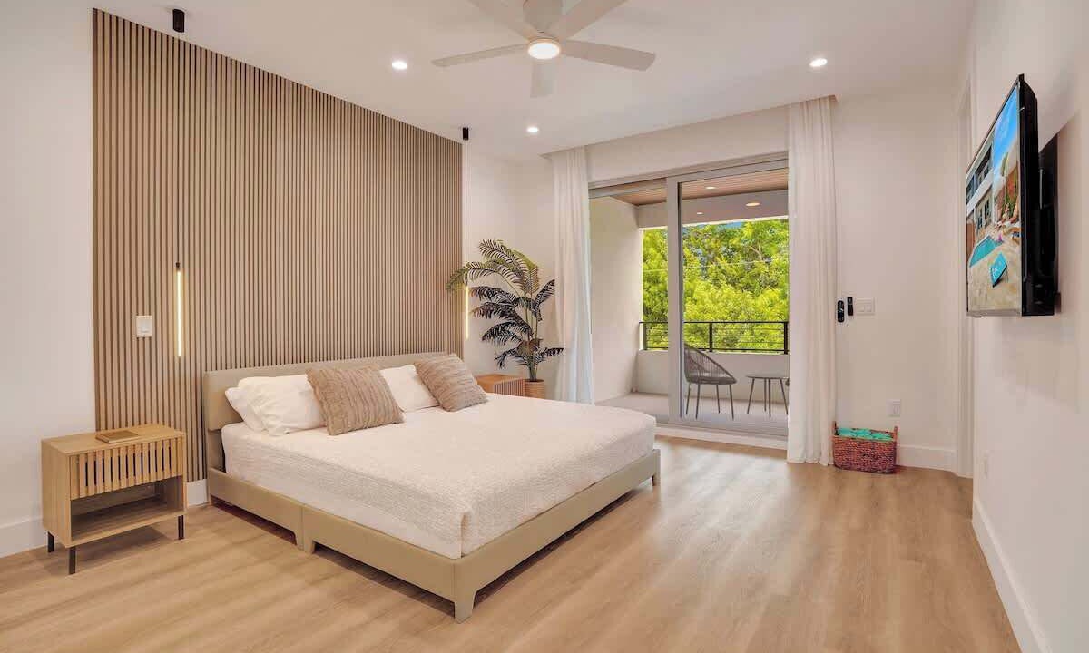 Photo of Bedroom in Lake Ridge