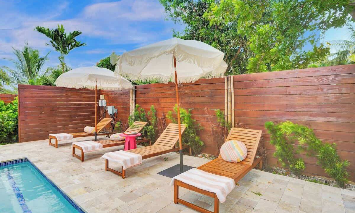 Photo of Outdoor in Poinsettia Heights