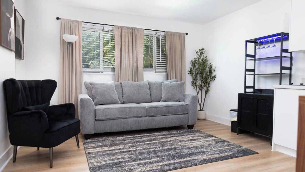 Photo of Livingroom in Coral Ridge Isles