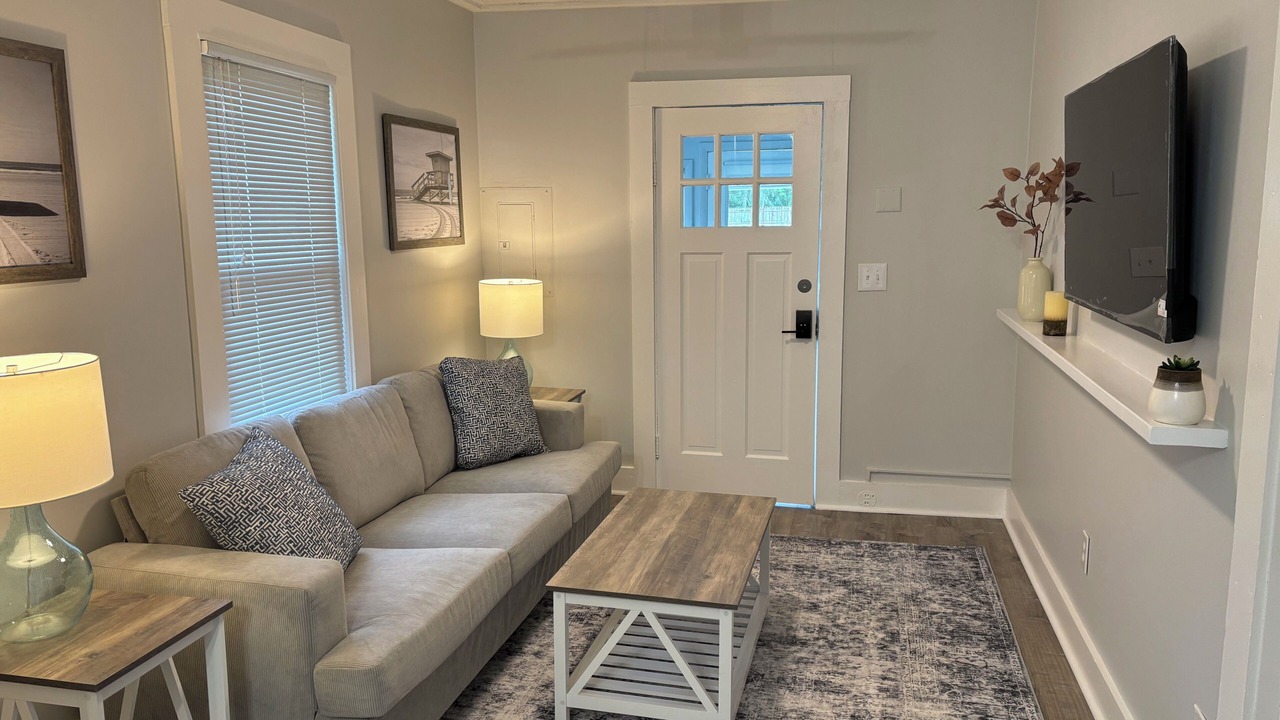 Photo of Livingroom in Town of Sullivan