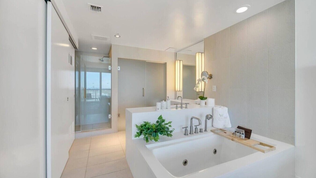 Photo of Bathroom in Central Beach