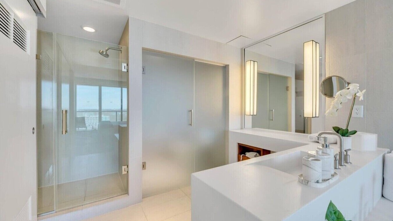 Photo of Bathroom in Central Beach