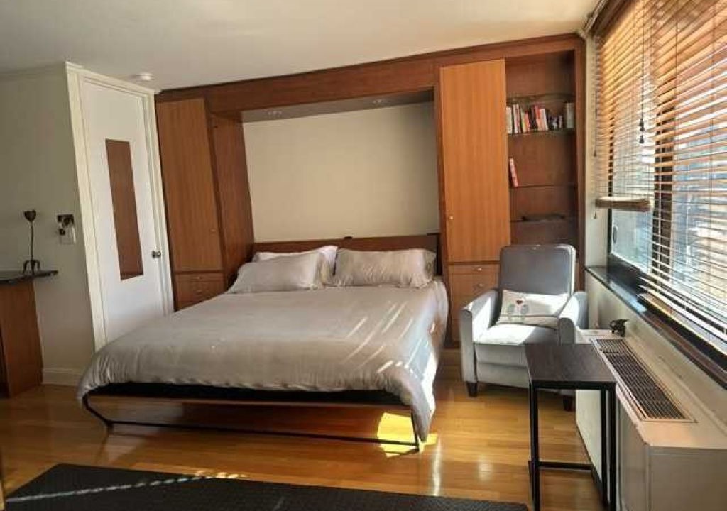 Photo of Bedroom in Bloomingdale