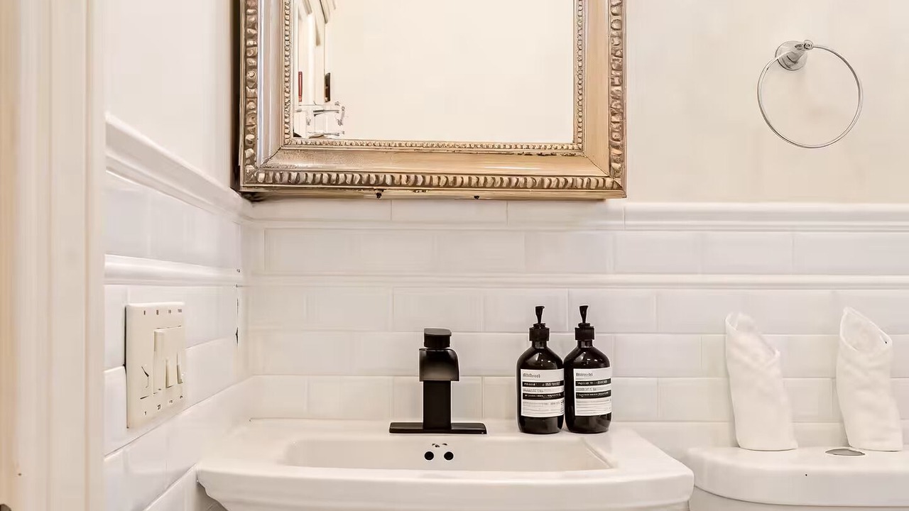 Photo of Bathroom in Weehawken