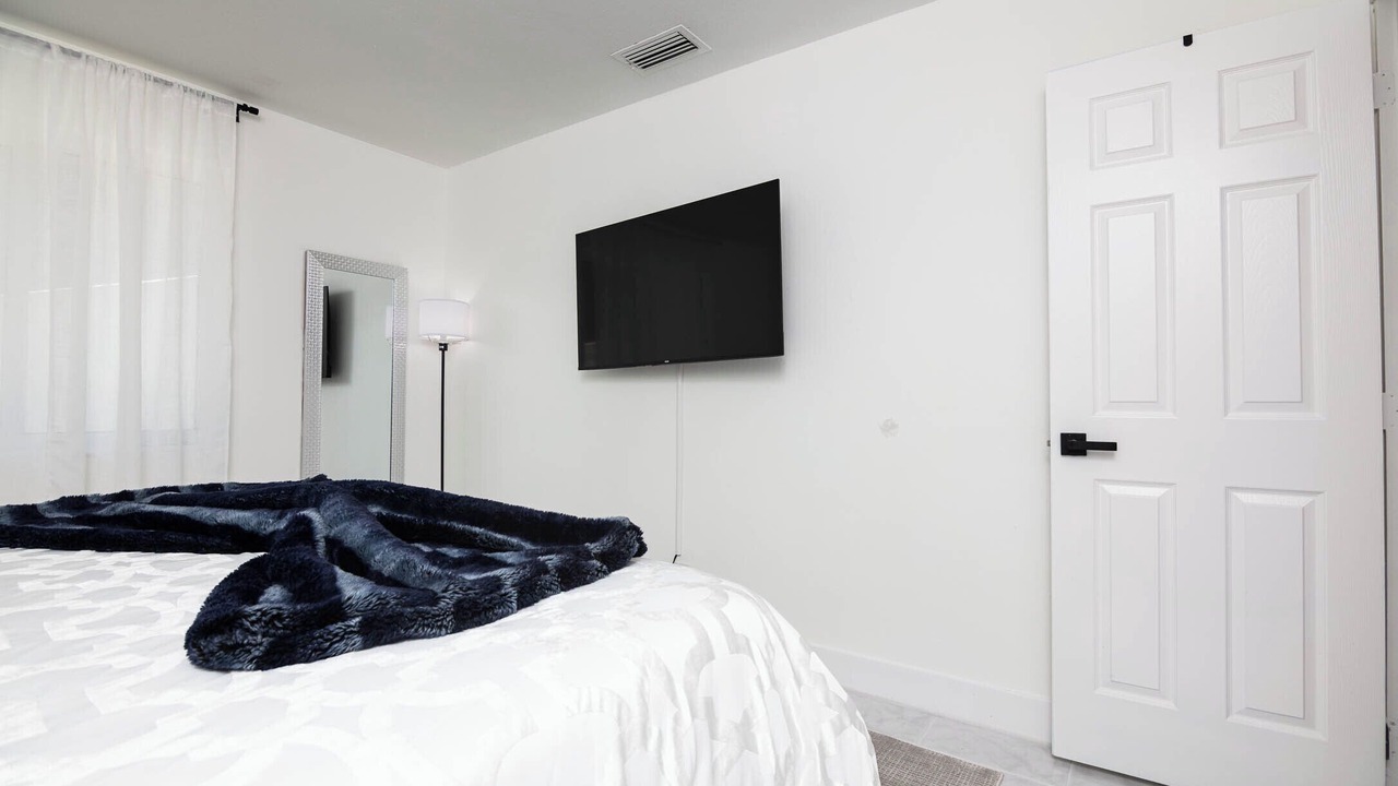 Photo of Bedroom in Coral Ridge Isles