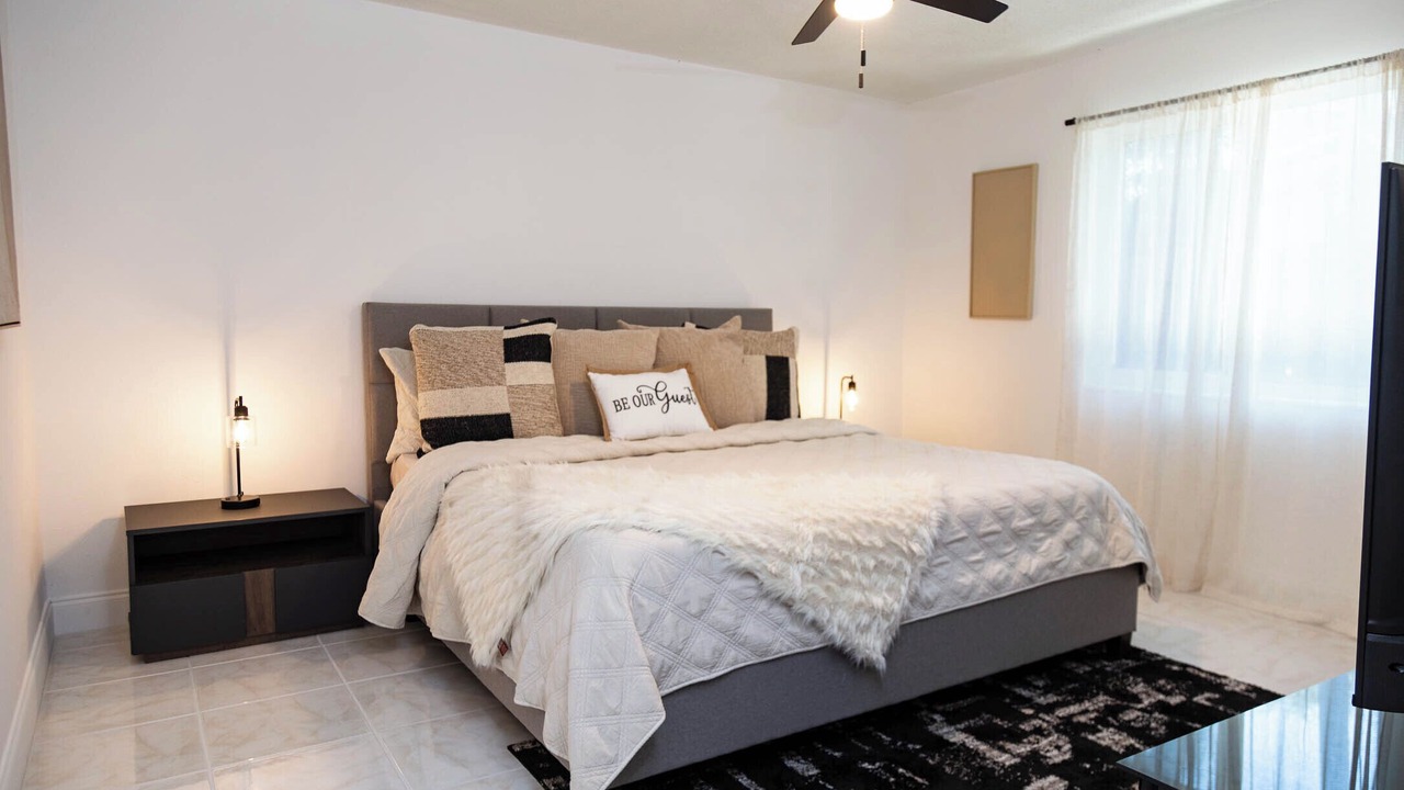 Photo of Bedroom in Coral Ridge Isles