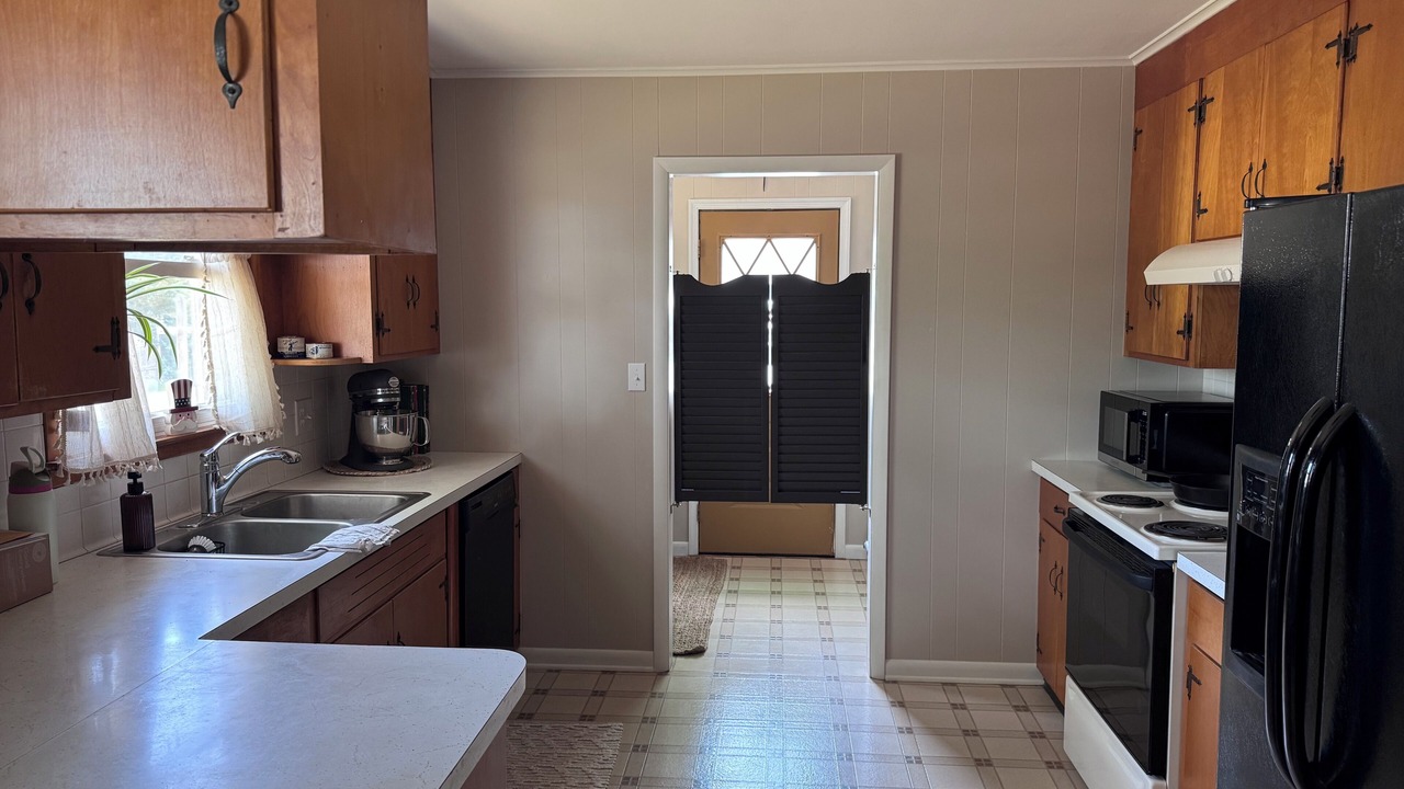 Photo of Kitchen in Secretary