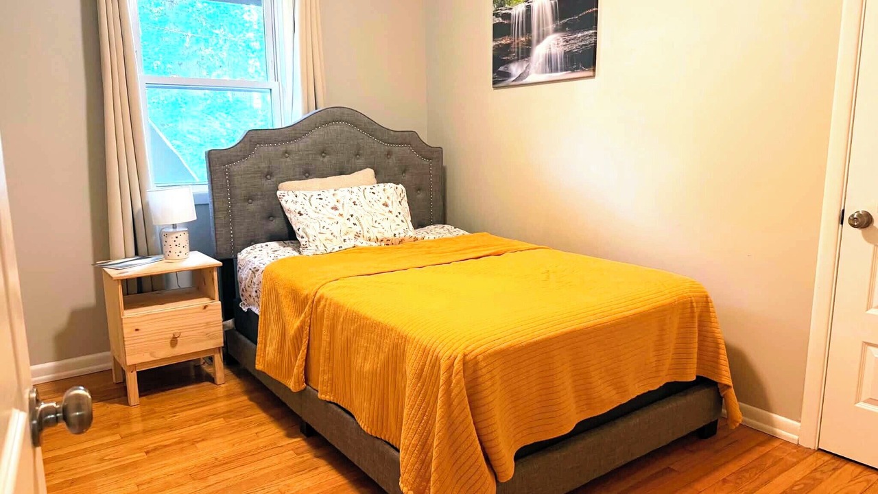Photo of Bedroom in Arnold