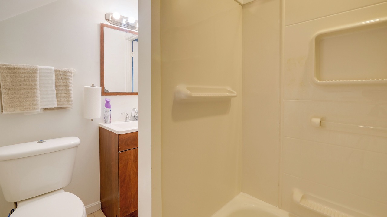 Photo of Bathroom in Largo