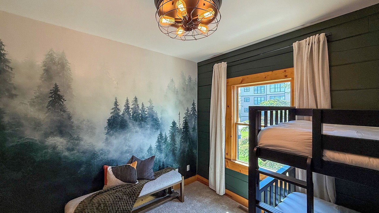 Photo of Bedroom in Snowshoe