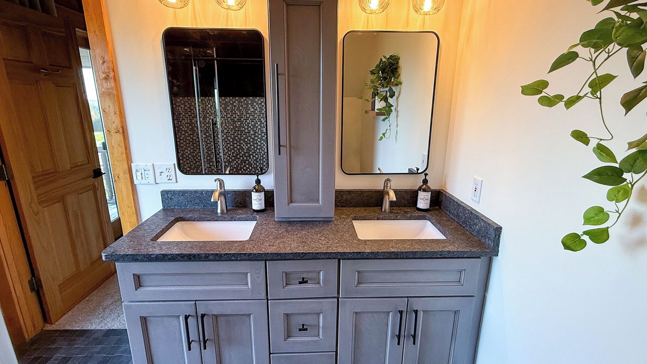 Photo of Bathroom in Snowshoe