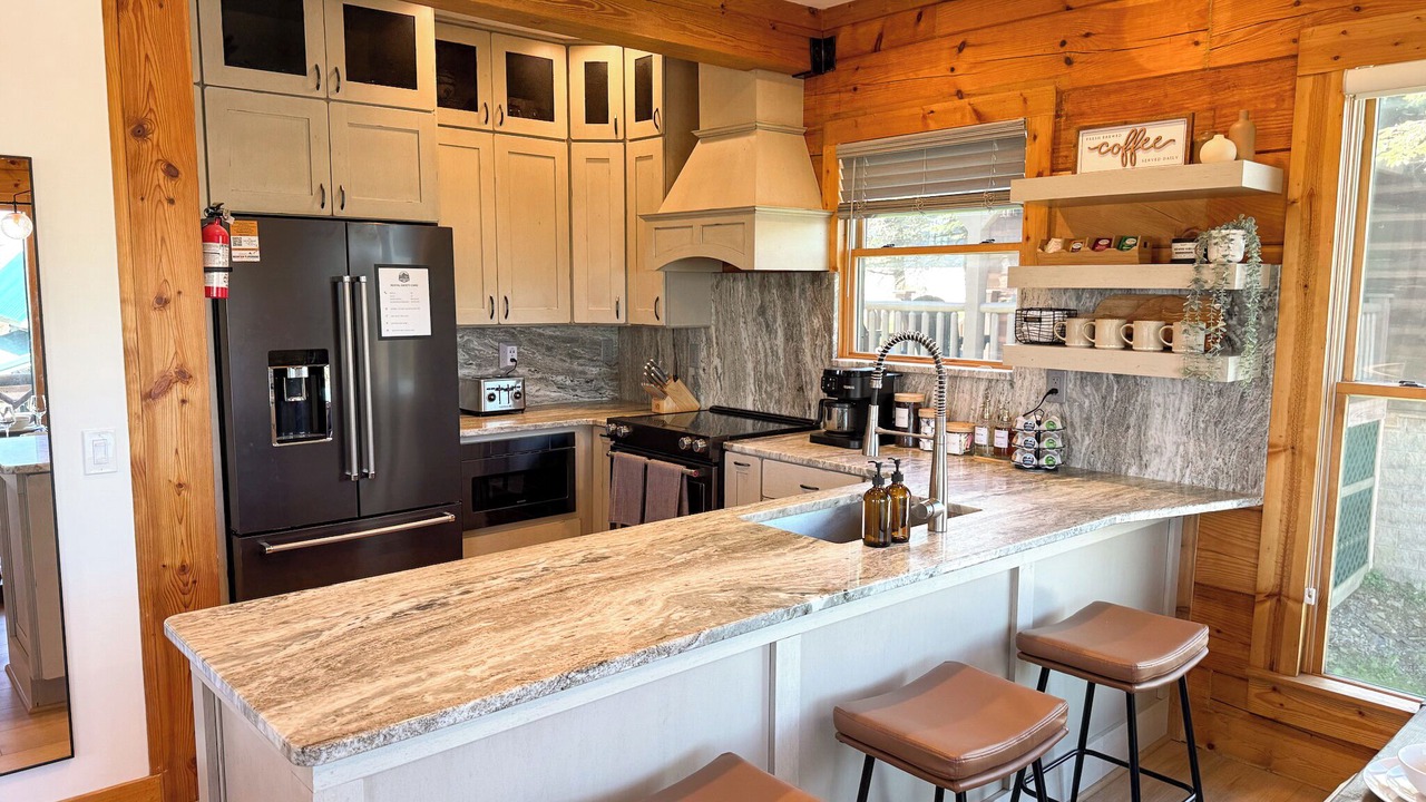 Photo of Kitchen in Snowshoe
