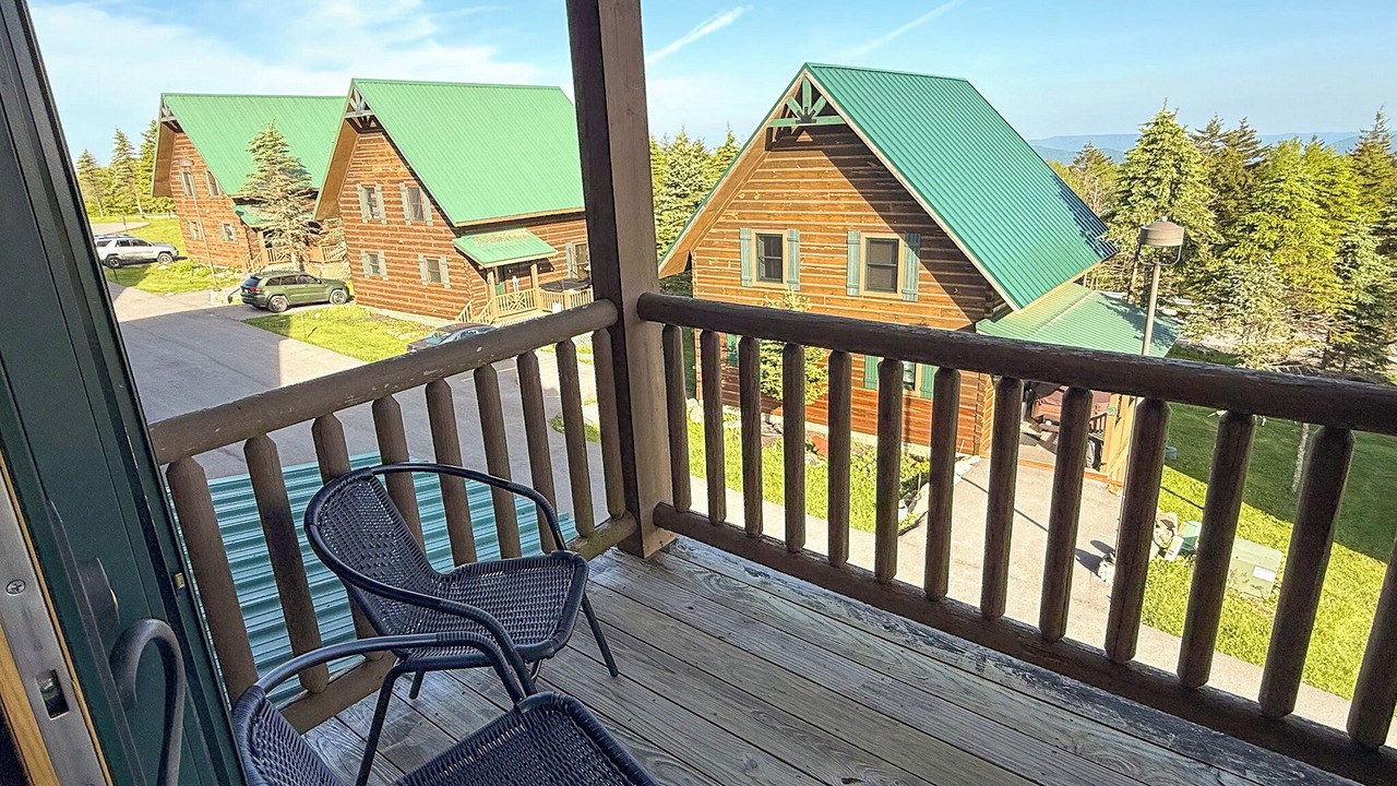 Photo of Outdoor in Snowshoe